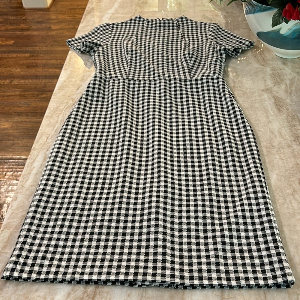 Black and white gingham Ann Taylor dress size 6